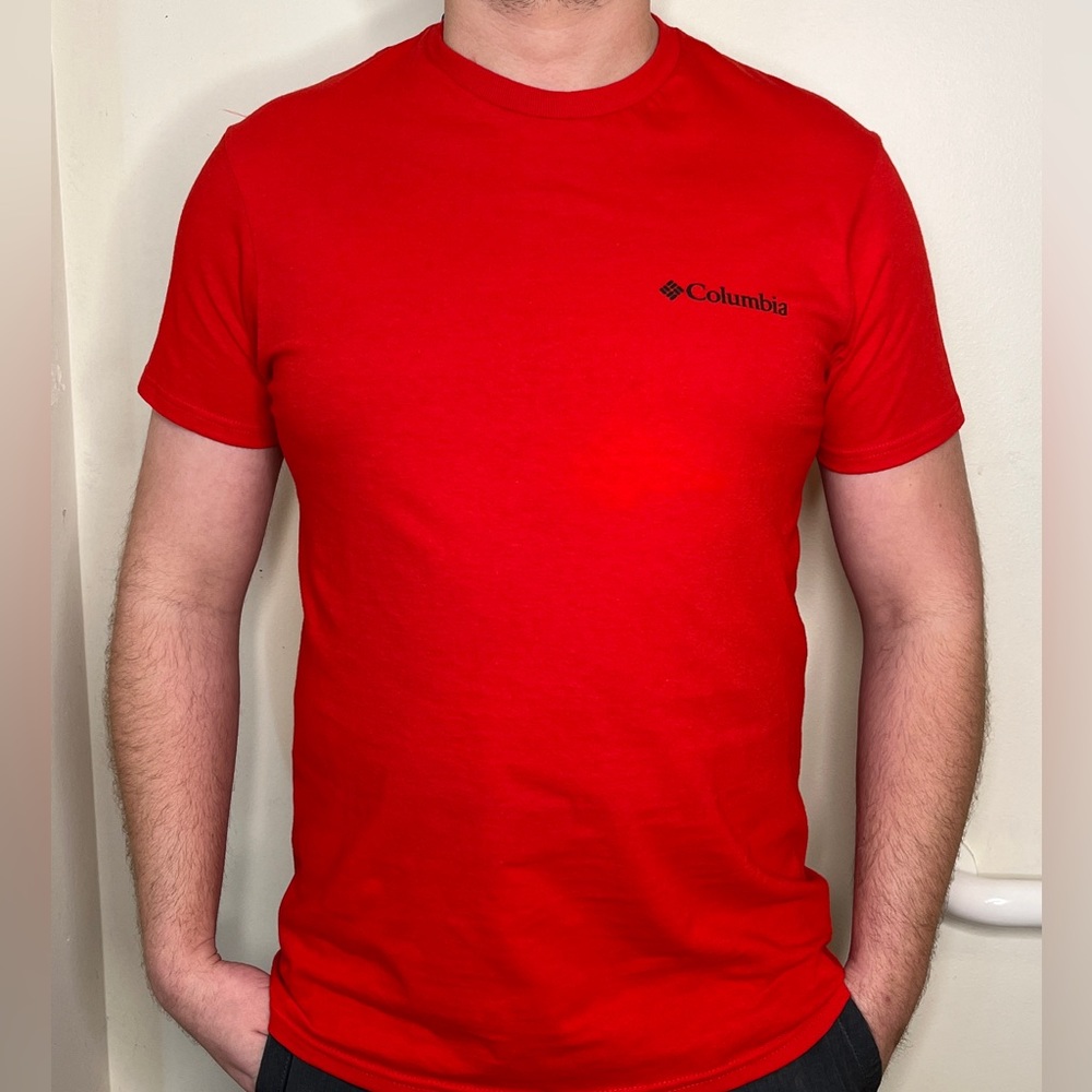 ( New product ) columbia T-shirt size M color red